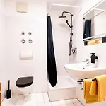City-suite, Zentral / Tiefgarage Διαμέρισμα